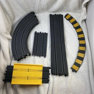 Slot Car Matchbox Speedtrack Track Lot - Picture 1 of 18