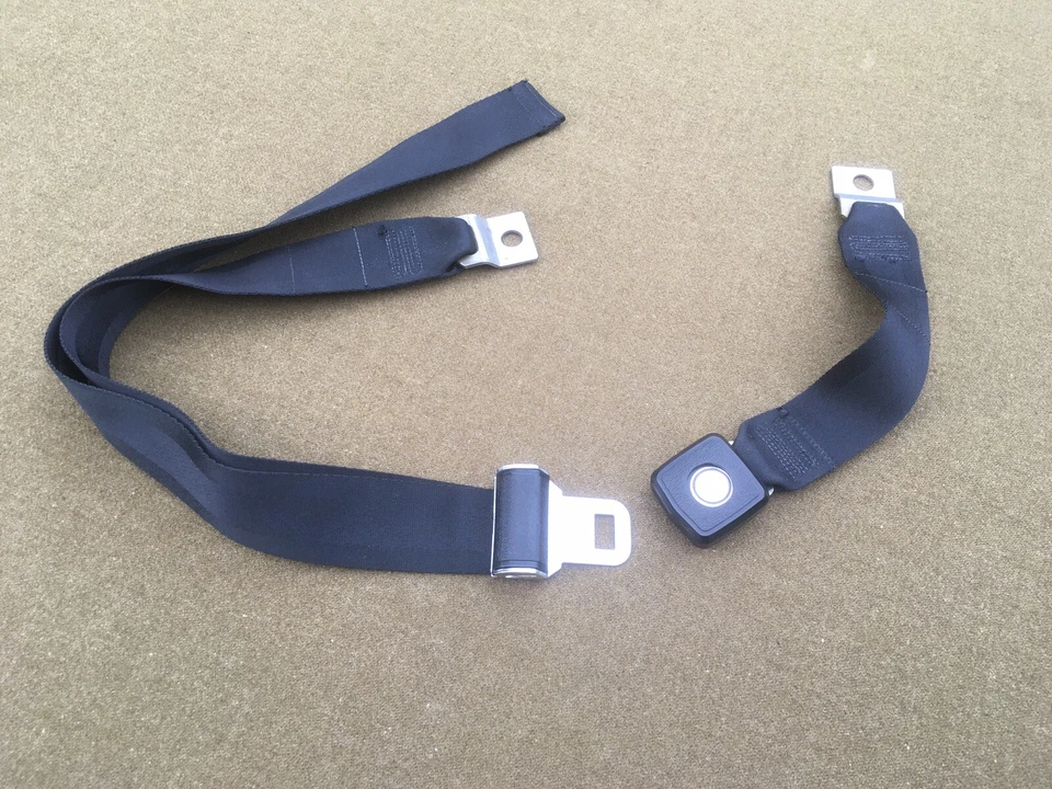 1972 72 FORD GALAXIE 500 FRONT MIDDLE LAP BELT LTD CUSTOM COUNTRY SQUIRE MARQUIS - Image 1 of 4