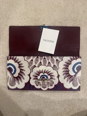 Valentino Garavani Runway Limited Edition Floral Print Clutch - Image 1 of 4