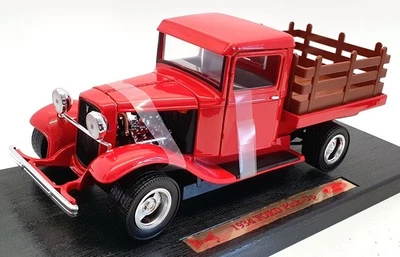 Road Legends 1/18 Scale 92258 - 1934 Ford Pick Up - Red - Image 1 of 4