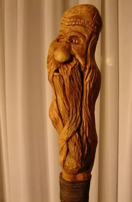 Bastón de madera tallado a mano para hombres mujeres bastón hecho a mano mejor bastón Foto 1 de 3