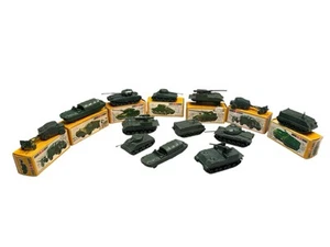 Job lot Airfix HO OO scale plastic model military vehicles - Picture 1 of 6