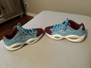 Reebok Question Low Phillies blau burgunderrot Wildleder (GZ0990) Herren Gr. 9 Iverson - Bild 1 von 7