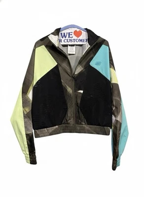 Cortavientos New Balance Recortado Gráfico con Malla Chaqueta Inspirada Retro Foto 1 de 4