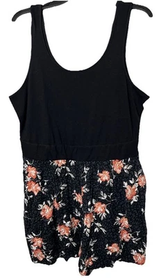 Mameluco para mujer Torrid talla grande 1 challis negro floral cuello en V bolsillos sin mangas Foto 1 de 4