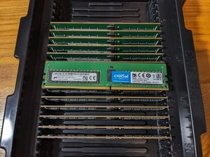 Crucial 16gb PC4-2400T 1Rx4 DDR4 ECC RDIMM Server Memory CT16G4RFS424A - Picture 1 of 4