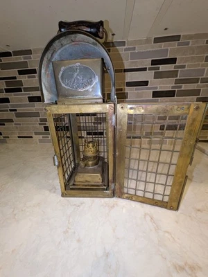 Antique Brass Nautical Ship Lantern, Oil Burning (Made in England by Viking) - Image 1 of 4