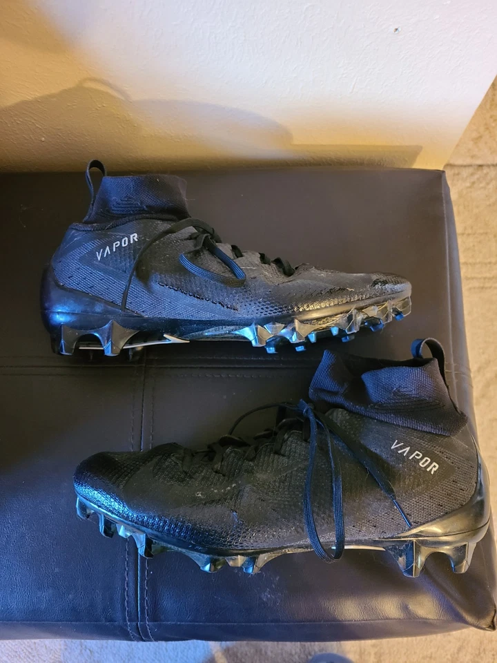 Nike Vapor Untouchable Pro 3 Football Cleats Size 10.5 - Black Pre-Owned - Image 1 of 4