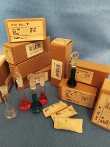 TWO KIMBLE KIMAX Glass Class A 5ml Volumetric Flask w/Stopper 28014-5 New in Box - Picture 1 of 18