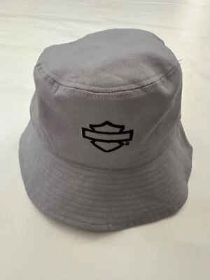 Boné Harley Davidson Clare's Logo gráfico cinza balde tamanho P/M - Imagem 1 de 4