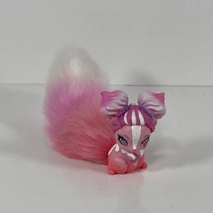 Whiffies Whipped Cream Willow Ice Cream Shop Figure Toy Squirrel Vanilla Scent - Picture 1 of 10