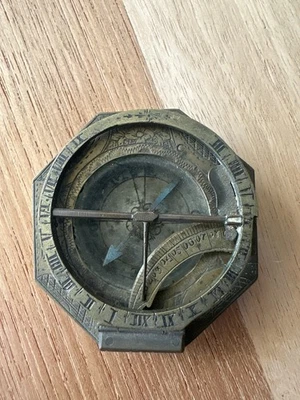 Reloj de sol y brújula equinoccial alemán de los siglos XVIII/XIX - Firmado L. Graßl - Científico Foto 1 de 4