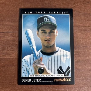 Pinnacle 1993 primera ronda selección del draft Derek Jeter #457 novato RC HOF - Imagen 1 de 2