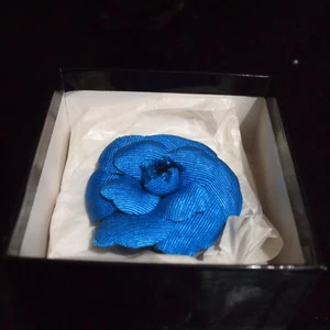 Vintage Genuine Chanel Blue Fabric Camellia Brooch in Original Box - Picture 1 of 5