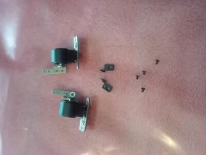 Juego de bisagras LCD Sony Vaio serie VPCY2 13,3" L y R con cubiertas GENUINAS y tornillos - Imagen 1 de 2