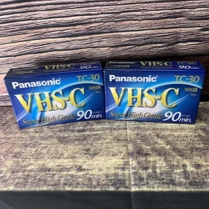 Videocámara compacta en blanco Panasonic TC30 VHS-C 90 min 2 PK - Imagen 1 de 5