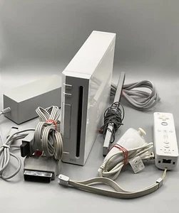 Nintendo Wii Konsole / Weiß - Bild 1 von 1