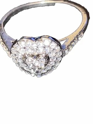 Nuevo conjunto de anillos de compromiso de circonita cúbica helada chapado en plata de acero inoxidable para mujer talla 11 Foto 1 de 4