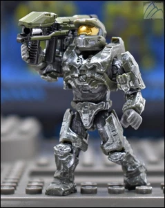 HALO MEGA CONSTRUX DARK GREEN MARK VI FIGURE 2020 SDCC MASTER CHIEF COLLECTION - Picture 1 of 4