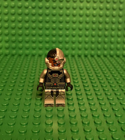 Lego Cyborg Minifigure DC Super Heroes Dimensions 71210 76028 sh0155 CMF Lot HTF