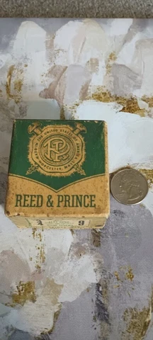 Vintage Reed and Prince Flat Head Wood Screws Cover