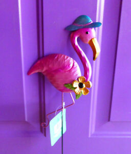 1 Flamingo Tin Metal STAKE FIGURINE Yard Art DECORATION Pink COLOR With Blue Hat