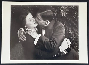 Lovers, Budapest 1915 photo by Andre Kertesz, Blank Card, RARE (1985) - Picture 1 of 2