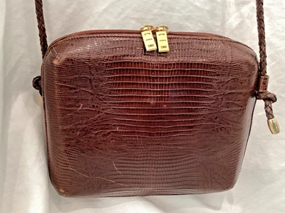 BOLSO BANDOLERA DE HOMBRO DE CUERO MARRÓN RESISTENTE EN RELIEVE CEM LAGARTO DE COLECCIÓN BRASIL Foto 1 de 4