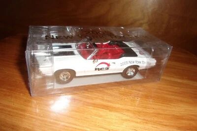 ERTL 1970 Olds 442 Convertible 1/43 Die Cast Nueva York, EE. UU. Feria del Juguete 2005 Nuevo en Caja Foto 1 de 4