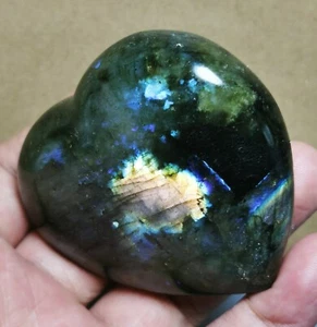 Polished Nice Rainbow Blue Flash Labradorite Spectrolite Heart Reiki Stone - Picture 1 of 12