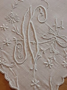Vgt N Monogram Gray Embroidery On White Linen Hankie Handkerchief - Picture 1 of 3