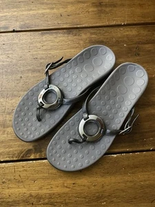 Orthoheel Vionic Yolanda Thong Sandal Flip Flop Sz 9 Pewter Adjustable Strap - Picture 1 of 5