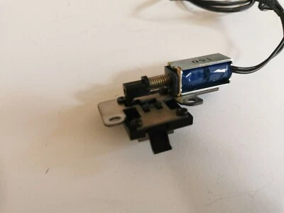 Technics CD-Player SL-P 1200 Magnetschalter CD-Klappe Magnetic switch for flap - Bild 1 von 4