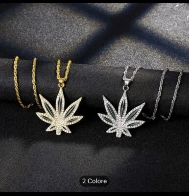 Collana Con Foglia Argento O Oro  Idee Regalo - Immagine 1 di 2