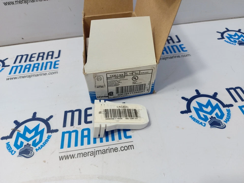 Leviton 13357-NX Fluorescent Lampholder lot of 10 - Image 1 of 4