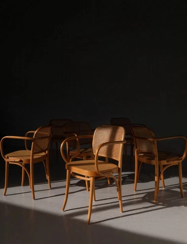 BEAUTIFUL SET OF 6 Thonet No. 811 Prague Arm Chairs by designer Josef Hoffman Cover