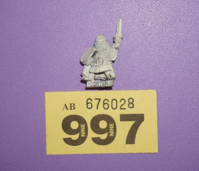 Warhammer Citadel 1985 Dwarf C06 Bandit Adventurer - Metal - Image 1 of 3