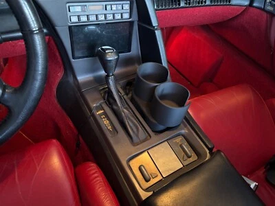 Portavasos doble Corvette C4 personalizado 1990 y posterior desplazamiento para palanca de cambios de 6 velocidades Foto 1 de 4