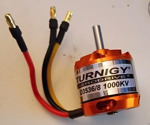 Turnigy D3536/8 Motore Brushless 1000KV–Potenza Leggera per Aerei RC - Foto 1 di 3