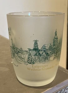 Leipziger Weihnachtsmarkt Tasse Glas Glühwein Stadtansicht Buchjahr 2025 - Bild 1 von 4
