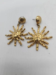 Orecchini sole vintage pendenti tono oro adorabili soli con facce - Foto 1 di 5