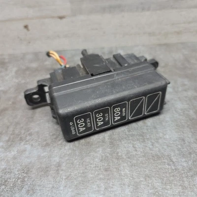  CAJA DE FUSIBLES PRINCIPAL 80 AMP 30 AMP MAZDA B2000 B2200 B2600i 1986-1993 pieza original OEM Foto 1 de 4