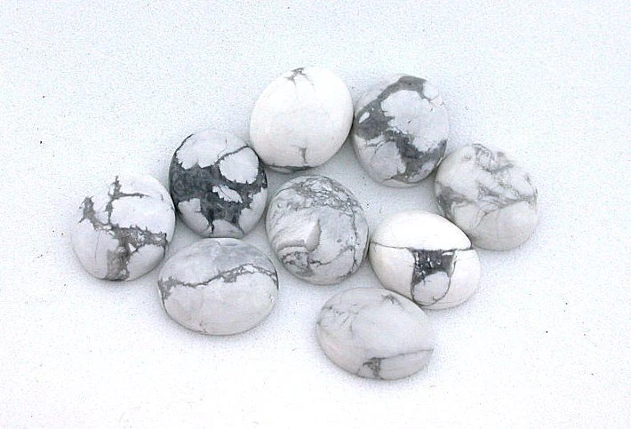 CUATRO 12x10 15mm x 10mm Ovalado Natural Blanco Howlita Cabujón Piedras Preciosas Gemas WHC7 Foto 1 de 1