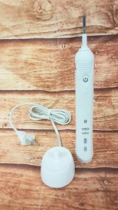 Oral-B Professional Clean 4000 Rechargeable Toothbrush - Picture 1 of 8