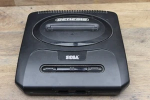 Consola Sega Genesis II MK-1631 solo para piezas o reparación, conector de alimentación suelto - Imagen 1 de 6