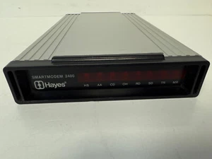 HAYES 231AA 3108US SMARTMODEM 2400 2400 EXTERNAL MODEM **NO AC ADAPTER** - Afbeelding 1 van 5