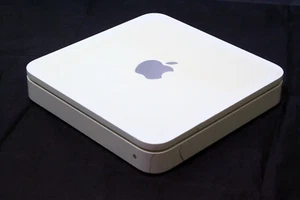 Apple 500GB Time Capsule 802.11n WiFi Hard Drive Wireless Backup A1254 - Picture 1 of 5