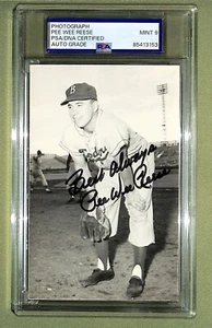 Pee Wee Reese Signed Original EF Collins Photo HOF Brooklyn Dodgers PSA 9 Auto - Picture 1 of 2