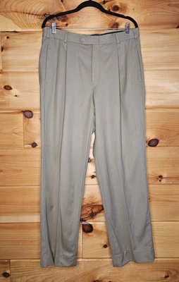 Pantalones para hombre Kenneth Cole Reaction 34/cortos plisados delanteros beige tostado 100 % lana Foto 1 de 4