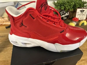 Size 9.5 - Jordan Max Aura 4 University Red - Picture 1 of 10